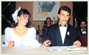 Bülent Korkmaz ve eşi Banu Korkmaz'ın nikah töreni.